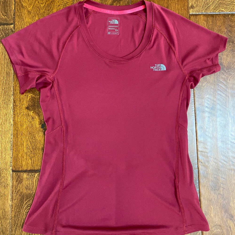 The North Face V-Neck Flash Dry Women's Small